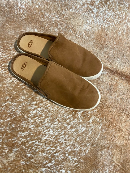 UGG Shoes - Ugg mules 7.5